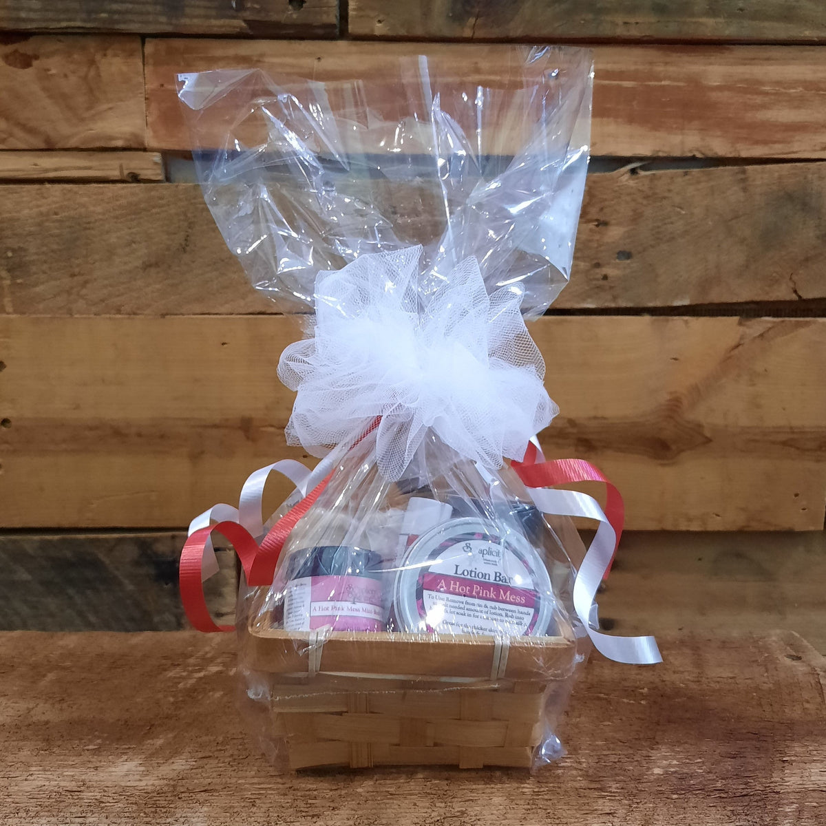 Soaplicity Scentastic Small gift set in A Hot Pink Mess, wrapped in cellophane with tulle and ribbon